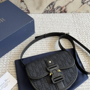 Dior Saddle Messenger bag