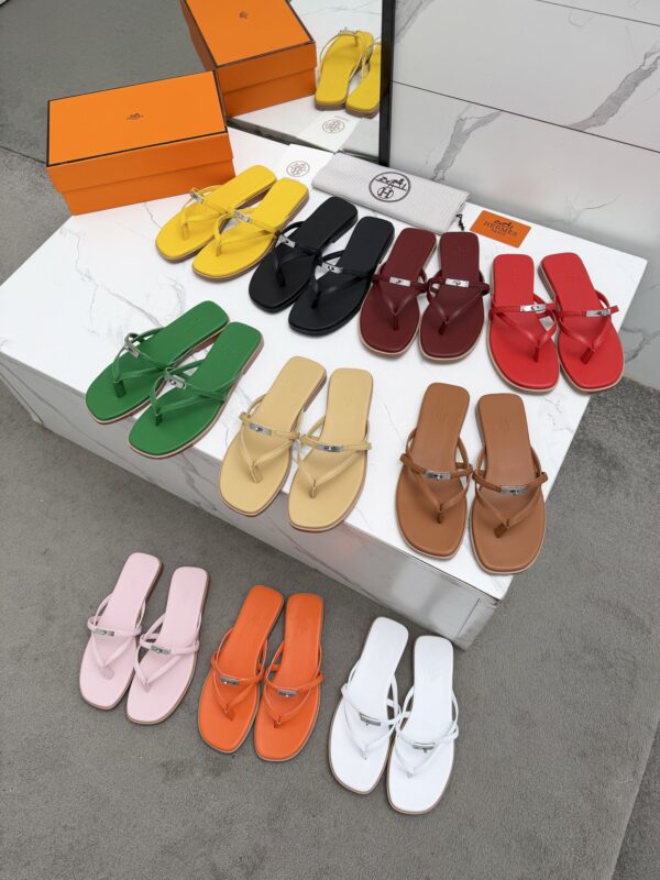 Hermès Miss sandals
