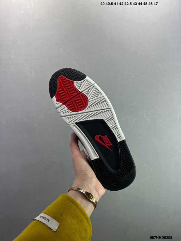 Nike Air Jordan 4 Retro
