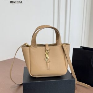 Saint Laurent (YSL) Le 5 à 7 Baby Bea