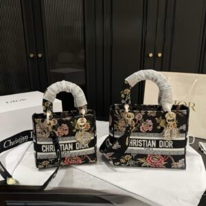 Dior D-Lite