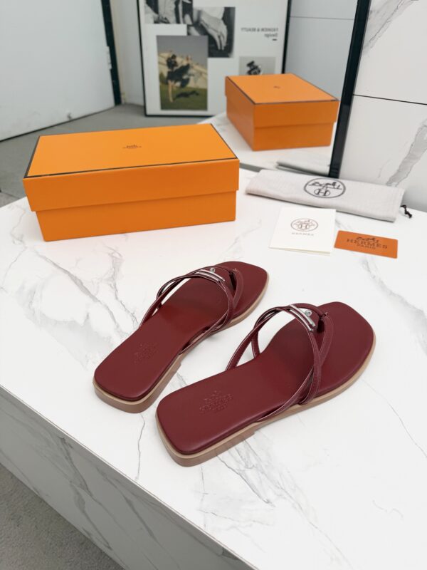 Hermès Miss sandals