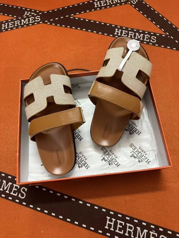 Hermès Chypre sandals